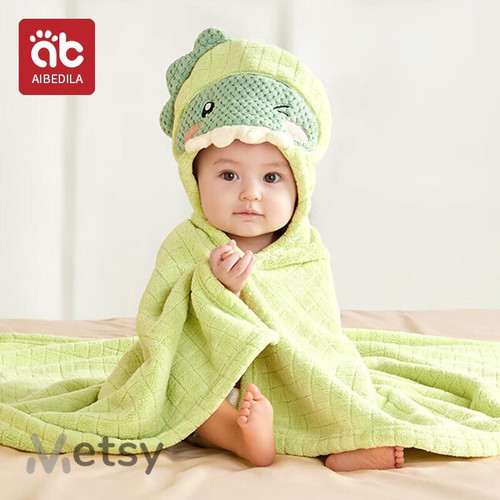 Soft and Cozy Newborn Bathrobe: Pure Cotton Cape with Hood for Baby's Comfort