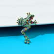 Water Diamond Frog Breast Needle Living Animal Design Alloy Material Green Jewelry for Men and Women