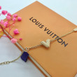 Louis Vuitton Essential V With White Pearls Bracelet In Yellow Gold