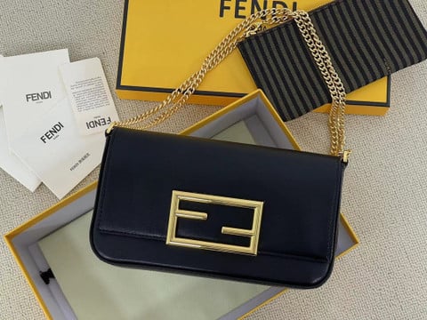 Fendi Wallet On Chain With Pouches Mini Leather In Black - Praise To Heaven