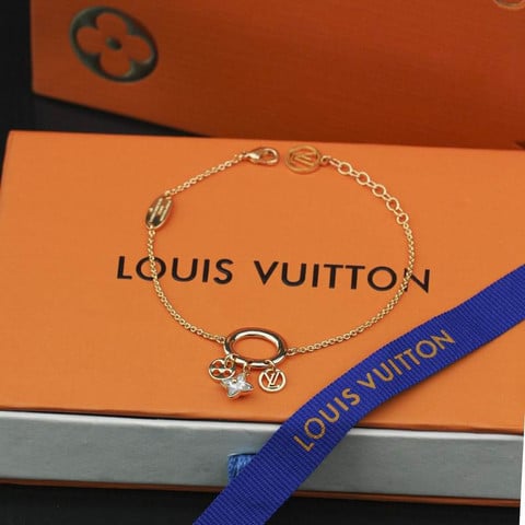 LOUIS VUITTON Bracelet Blooming Gold Monogram Flower Design Jewelry LV Charm