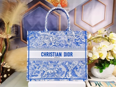 Medium Dior Book Tote Bag In Fluorescent Blue Toile de Jouy Reverse Em -  Praise To Heaven