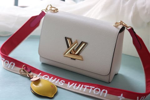 Louis Vuitton LV Women Twist MM Lemon Handbag Black Epi Grained