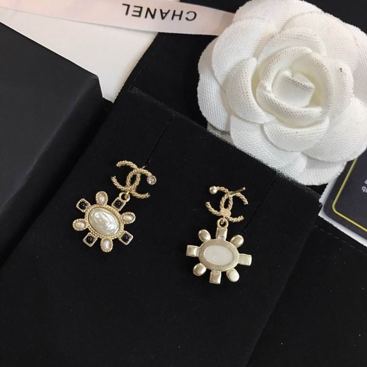 Chanel CC Logo Pearl Stones Earrings In Gold/ Black/ White