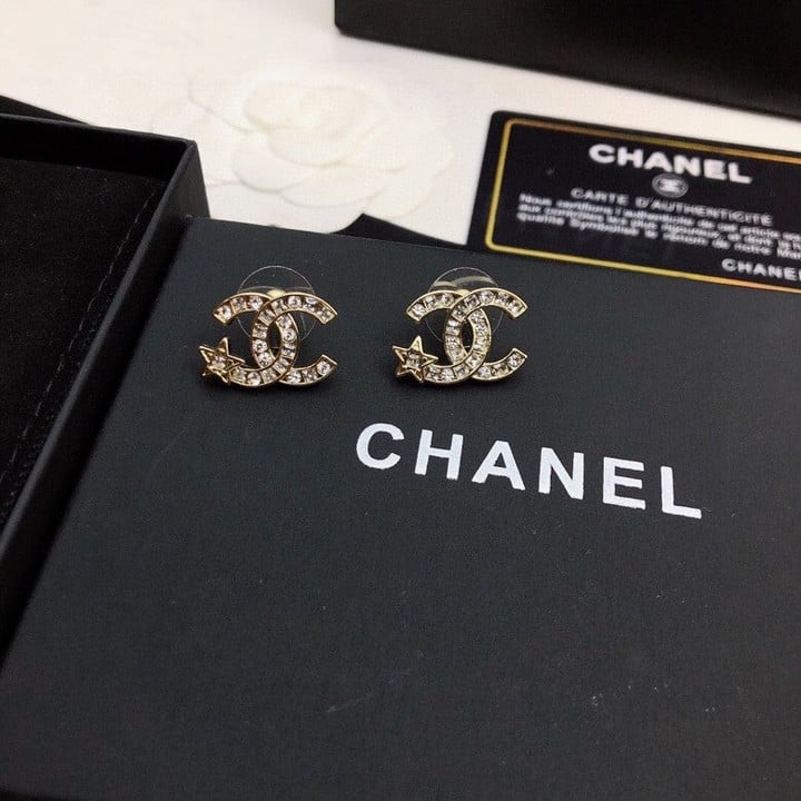 Chanel CC Logo With Stars Earrings In Yellow Gold