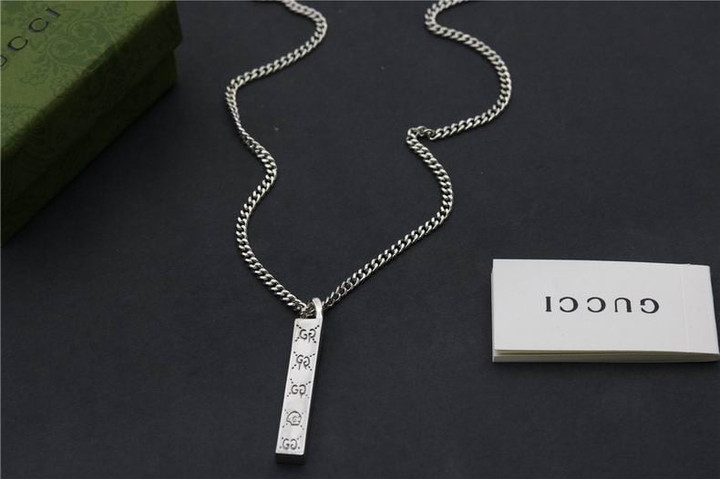 Gucci Metallic Silver Ghost Bar Necklace