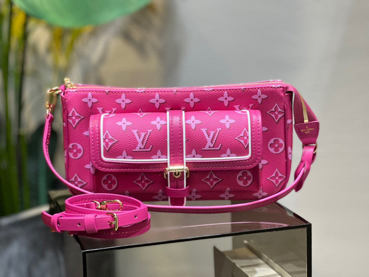 Louis Vuitton Maxi Multi Pochette Accessoires Handbag Monogram Leather In Fuchsia Pink