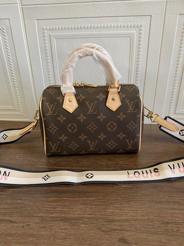 Louis Vuitton Speedy Bandoulière 20 Bag Monogram Brown Leather With Beige Strap