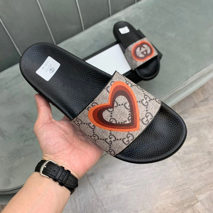 Gucci Gg Monogram Print Heart Sandals In Black