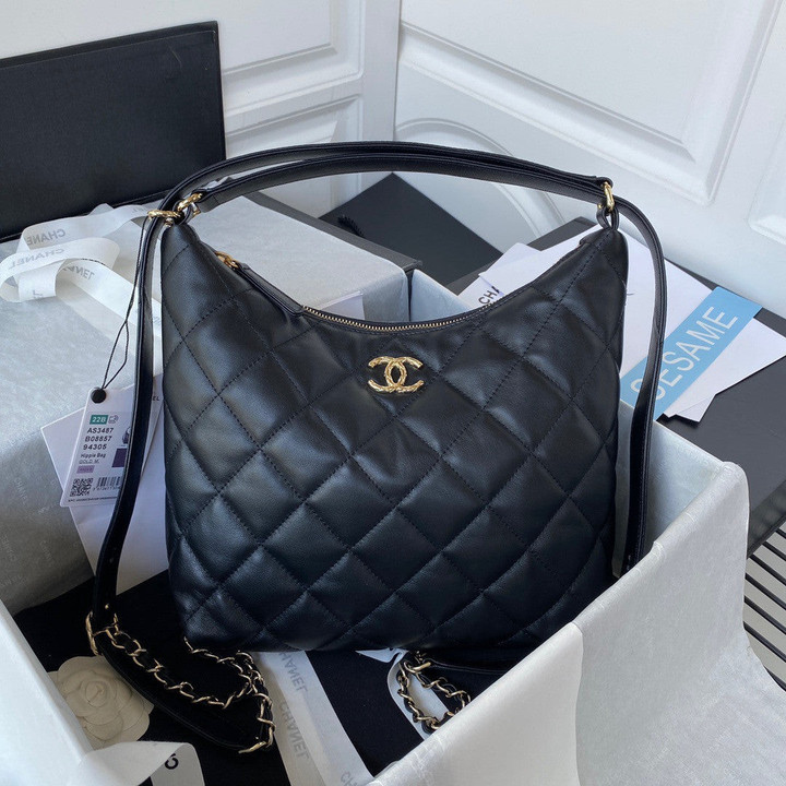 Chanel Medium Hobo Bag Sheepskin In Black