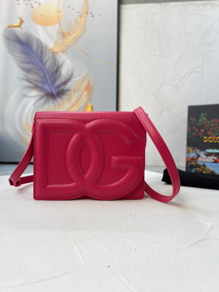 Dolce & Gabbana Embossed-Logo DG Crossbody Bag Calfskin In Pink