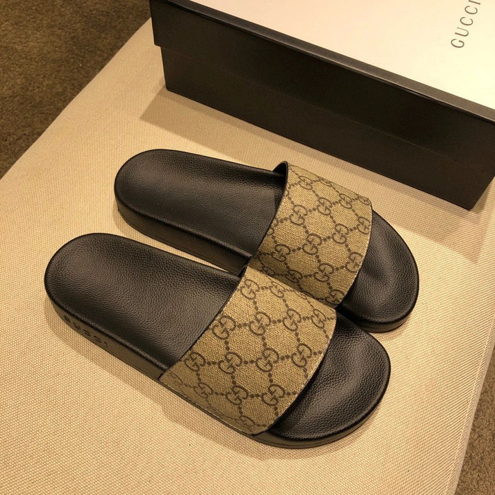 Gucci Beige Gg Supreme Slide Sandal