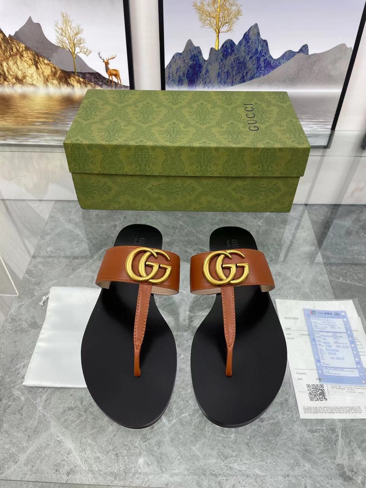 Gucci Leather Thong Sandal With Double G In Brown, Men