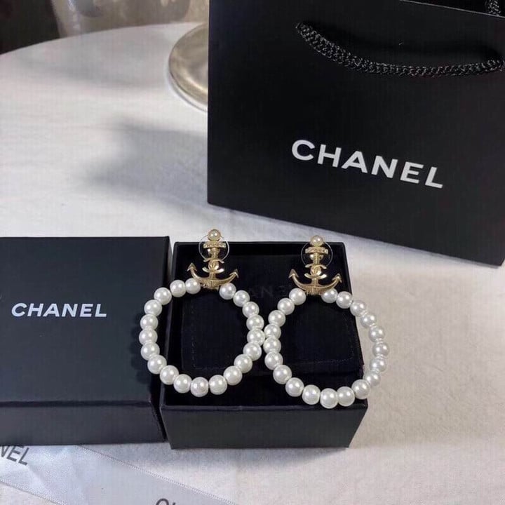 Chanel Gold Metal Anchor Earrings With Pearl Round