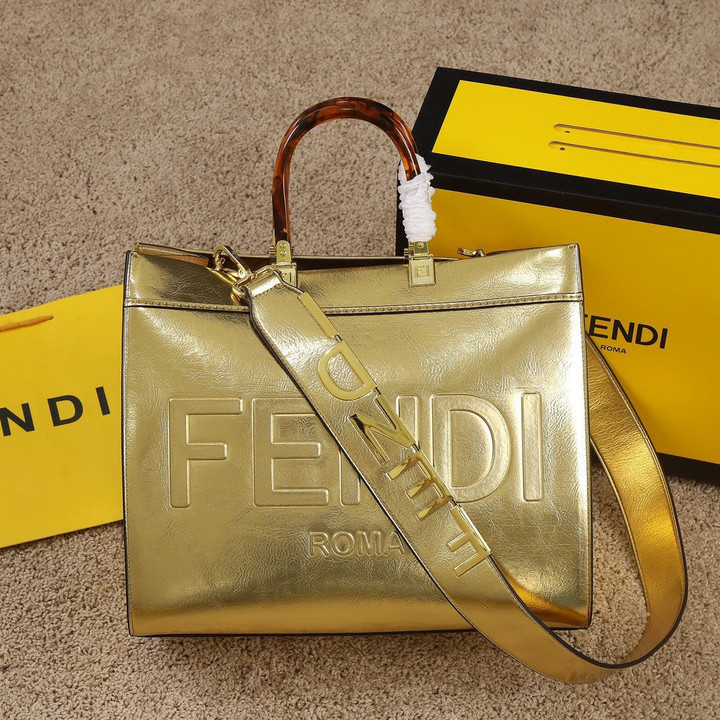 Fendi Sunshine Medium Shopper Bag Leather In Gold