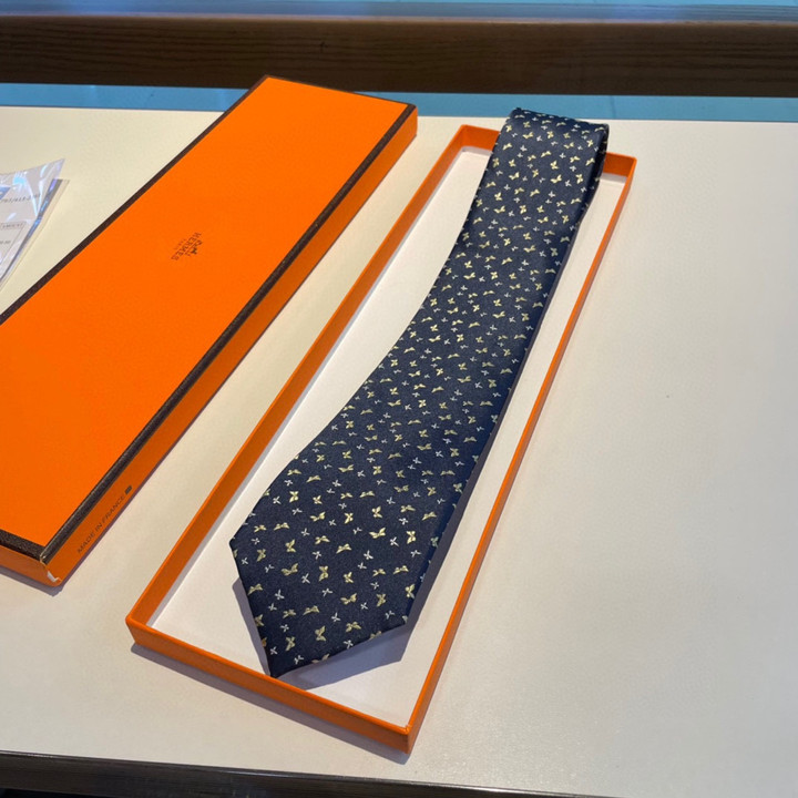 Hermes Butterfly Pattern Necktie Cravatta In Navy Blue