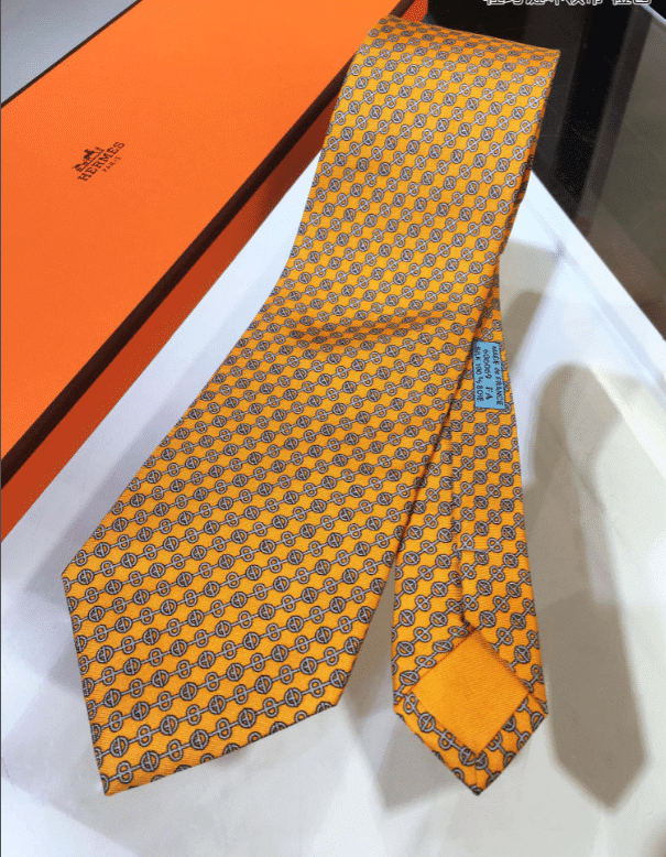 Hermes Accroche Moi And Maillon Pattern Neck Tie Cravatta In Yellow