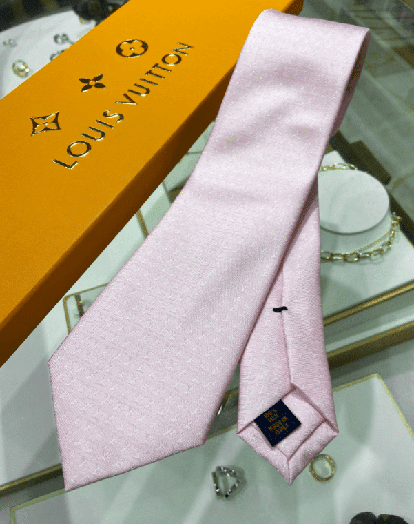 Louis Vuitton Monogram Classic LV Necktie Caravatta In Pink