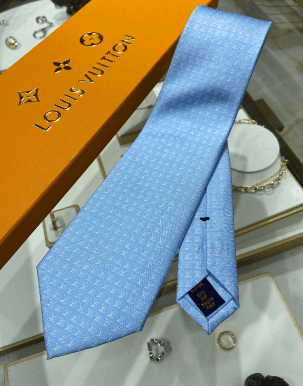 Louis Vuitton Monogram Classic LV Necktie Caravatta In Ciel
