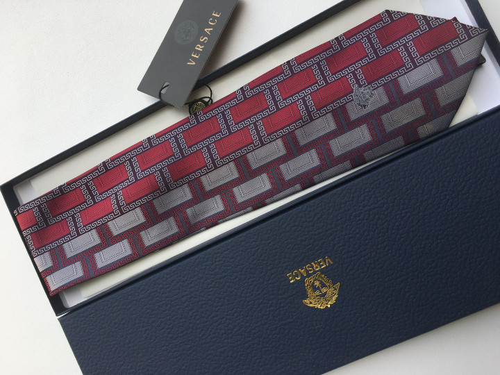 Versace Greca And Brick Pattern Necktie Caravatta In Red