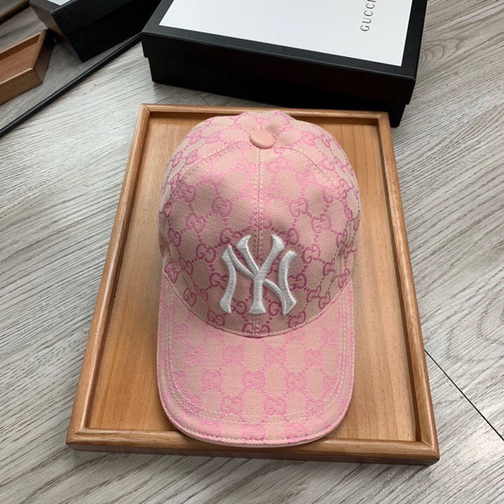 Gucci x MLB Logo GG Canvas Baseball Cap In Pink
