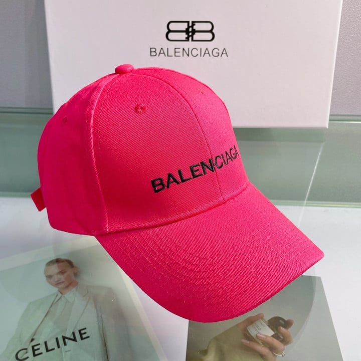 Balenciaga Embroidered Letter Baseball Cap In Pink