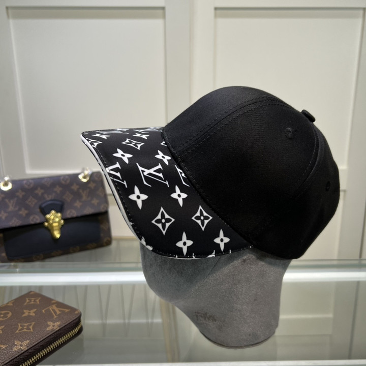 Louis Vuitton LV Embroidered And Monogram Baseball Cap In Black