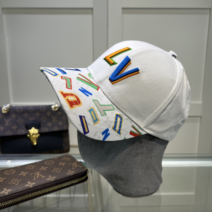 Louis Vuitton LV Embroidered And Lettering Printed Baseball Cap In White