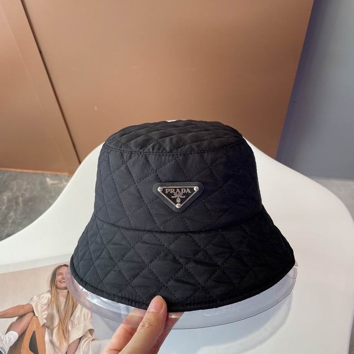 Prada Checkered Stitched Bucket Hat In Black