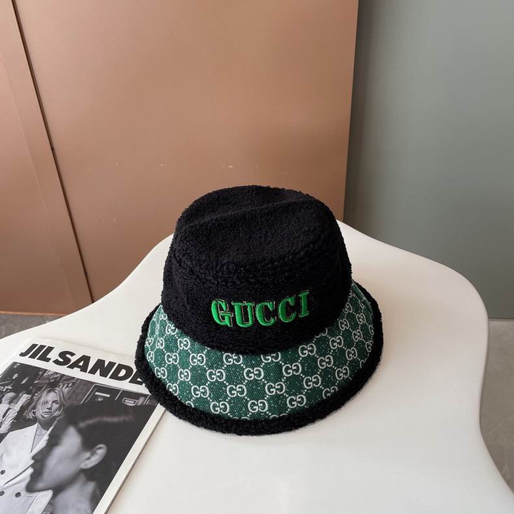 Gucci Terrycloth Bucket Hat In Black/Green