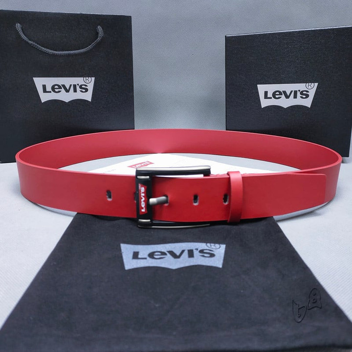 Levi's Logo Prong Closure Leather Belt In Red