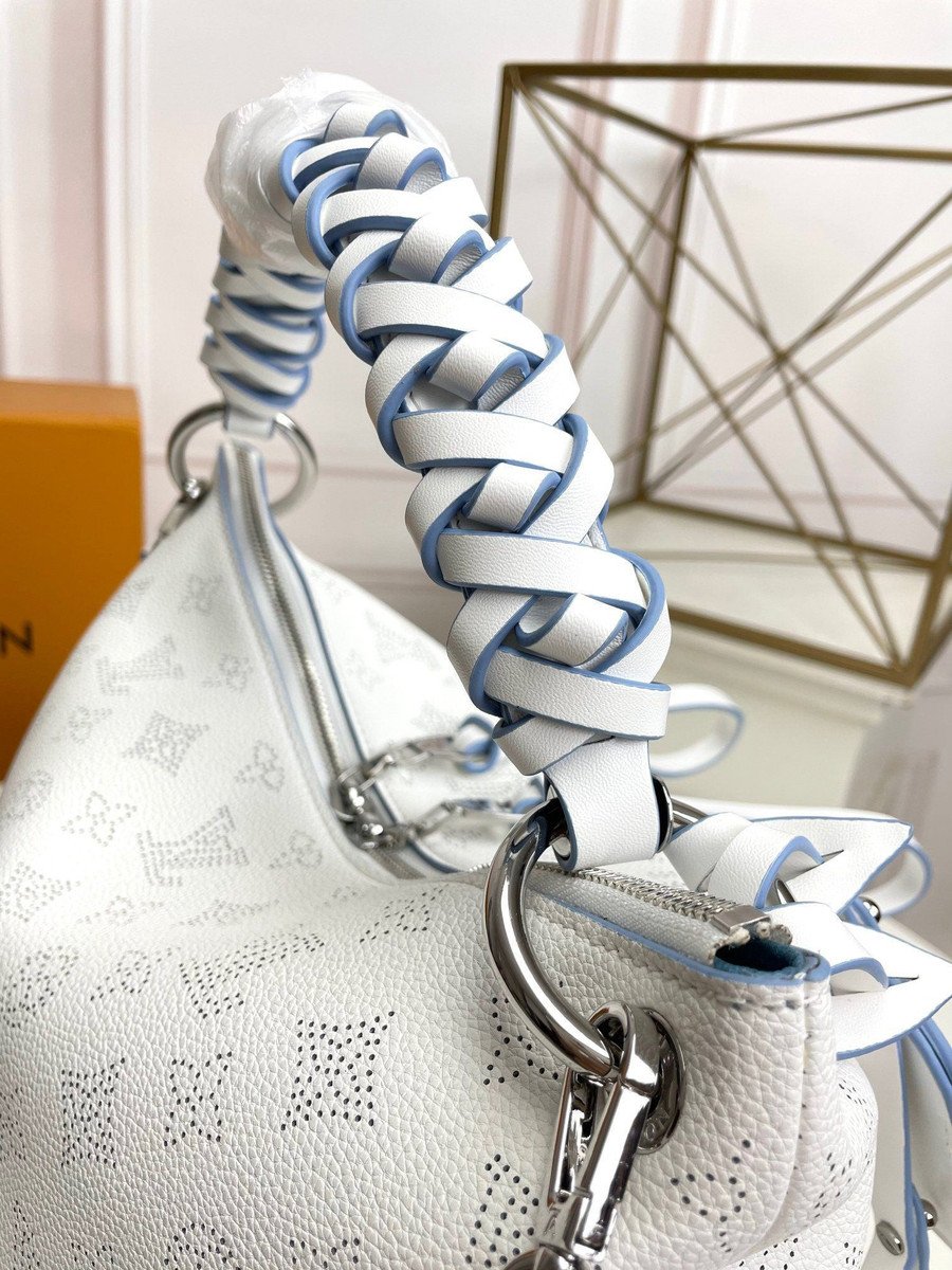 Louis Vuitton 2020 Mahina Beaubourg Hobo MM w/ Tags - White Hobos, Handbags  - LOU337752