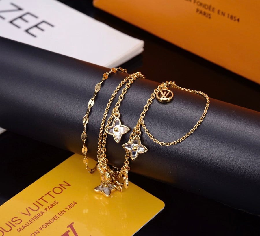 Gold Louis Vuitton My Blooming Strass Bracelet – Designer Revival