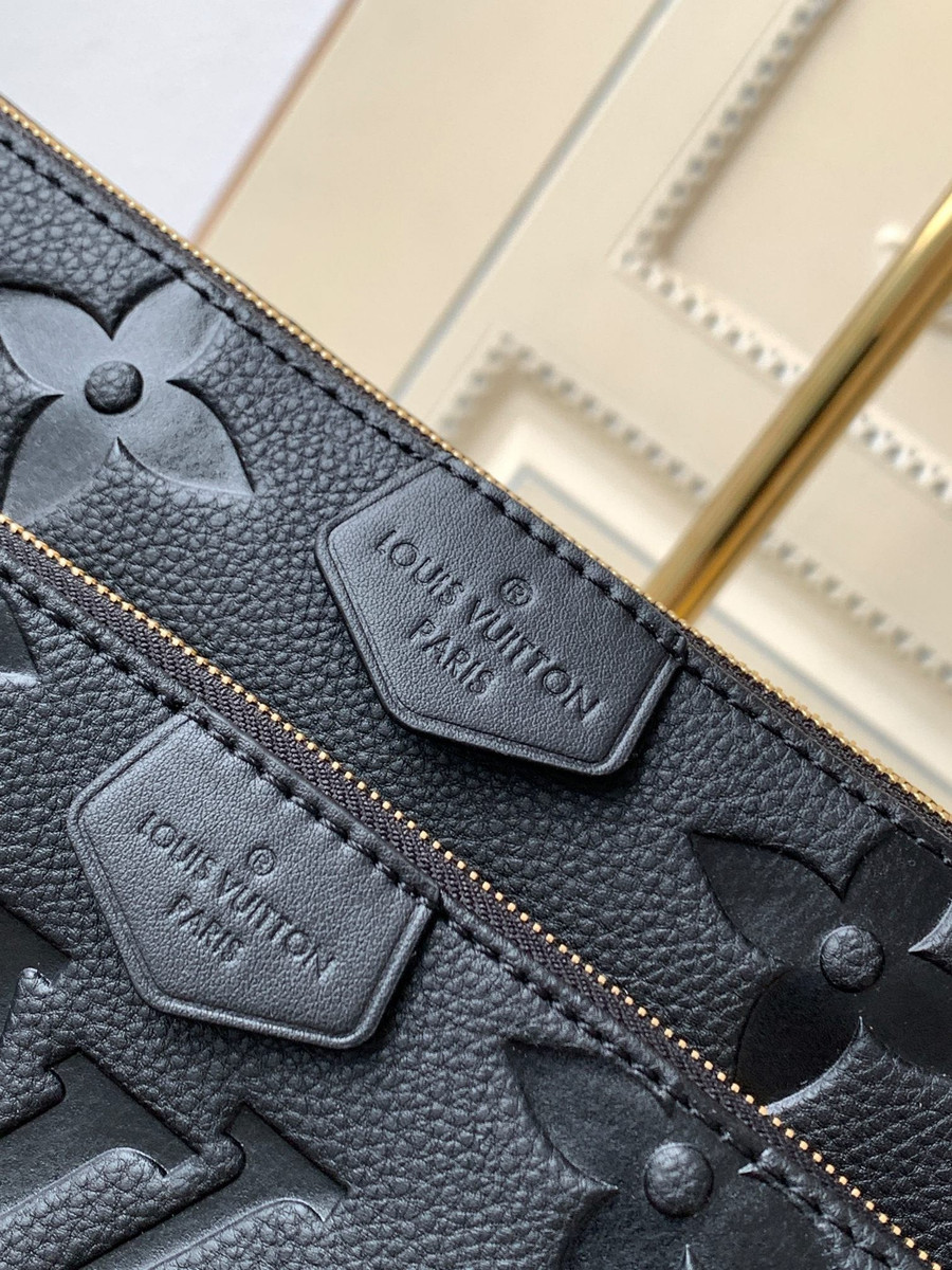Louis Vuitton Wild At Heart Multi Pochette Accessoires Black Chain