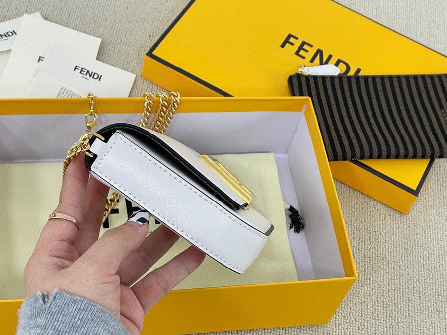 Fendi Wallet On Chain With Pouches Mini Leather In White - Praise
