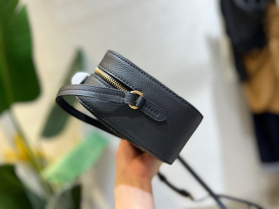 Louis Vuitton Saintonge Bag In Black Monogram Embossed Leather