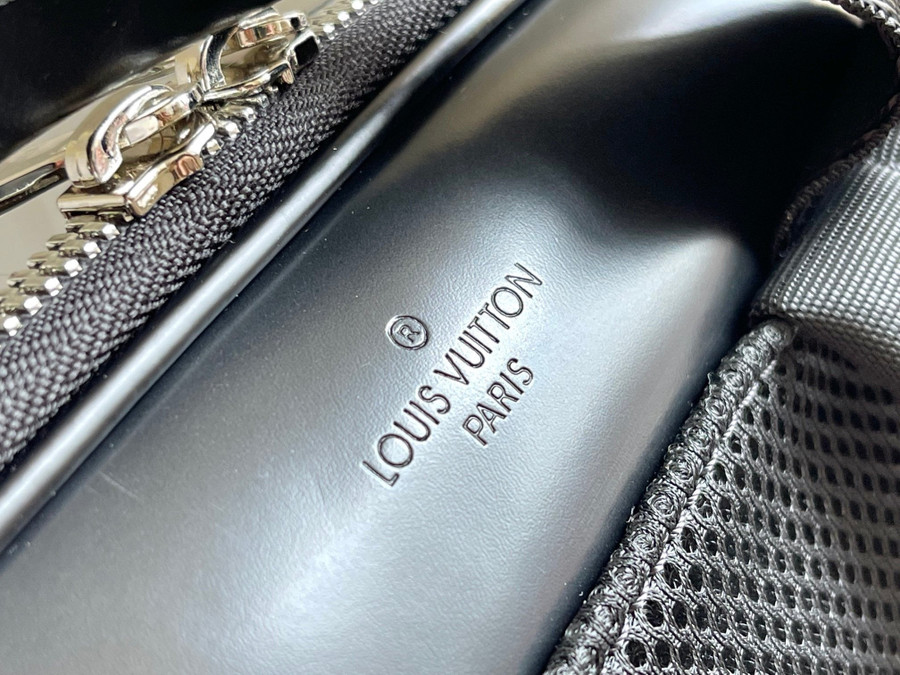 Louis Vuitton Damier Graphite Michael Backpack - Black Backpacks, Bags -  LOU789251