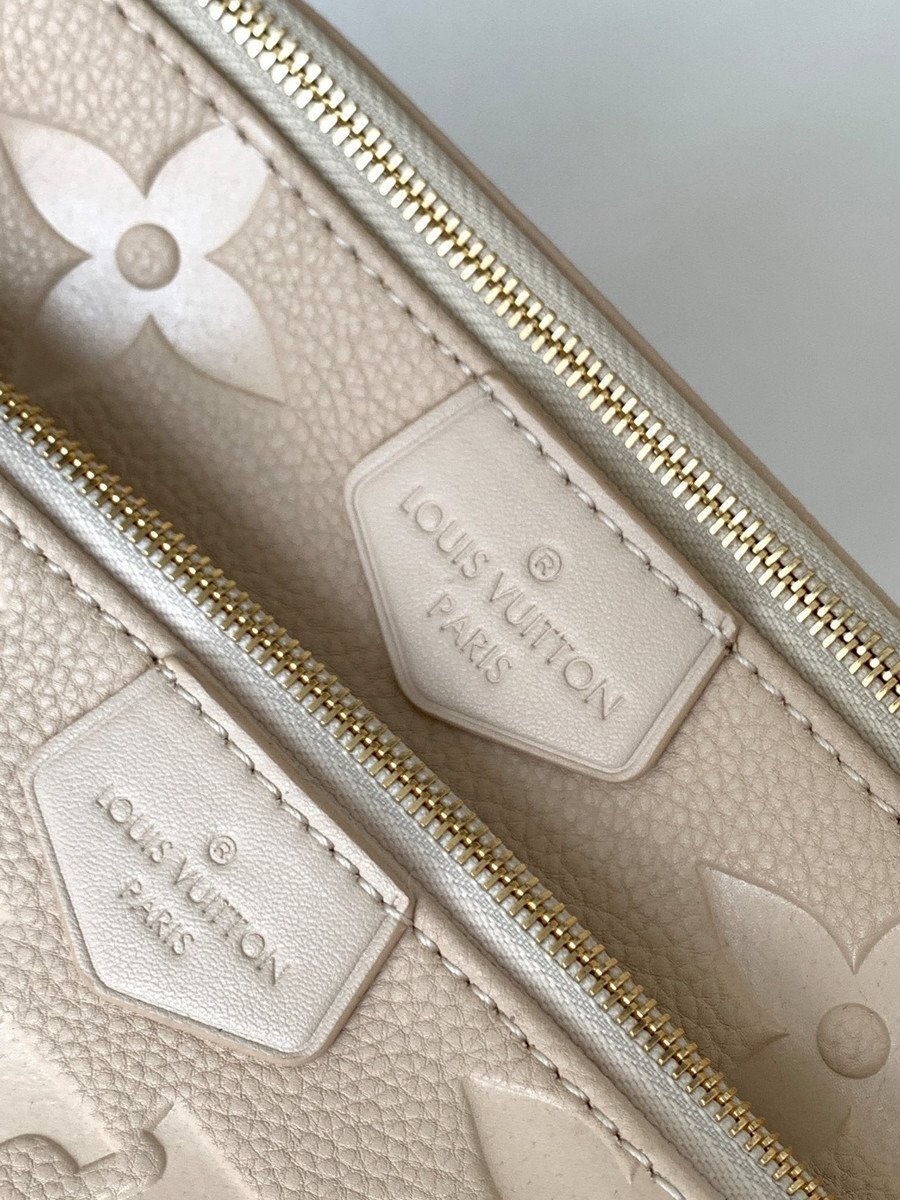 Louis Vuitton MULTI POCHETTE ACCESSOIRES- Cream