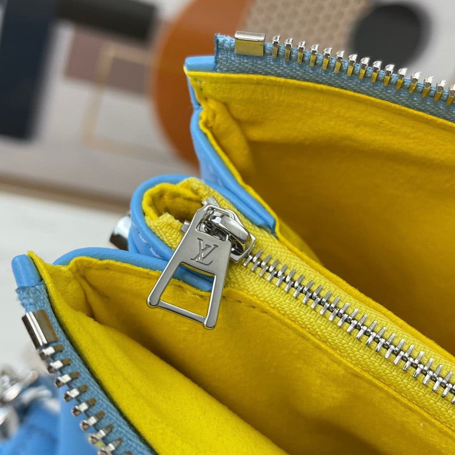 Louis Vuitton Coussin MM Handbag Embossed Puffed Sheepskin In Gray - Praise  To Heaven