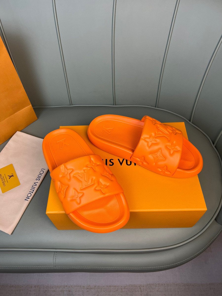 Louis Vuitton Men's Orange Monogram Waterfront Mule Sandals size 12 US  / 11 LV