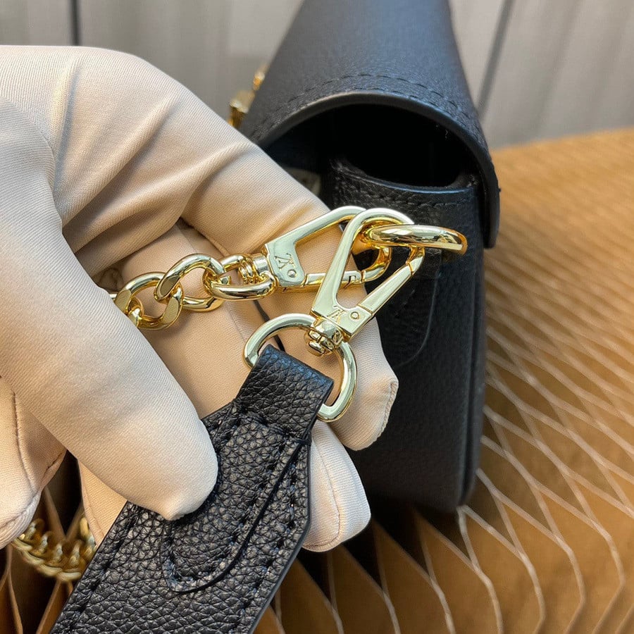 LOUIS VUITTON Lockme Tender Handbag Leather Shoulder Bag – Luxredefined