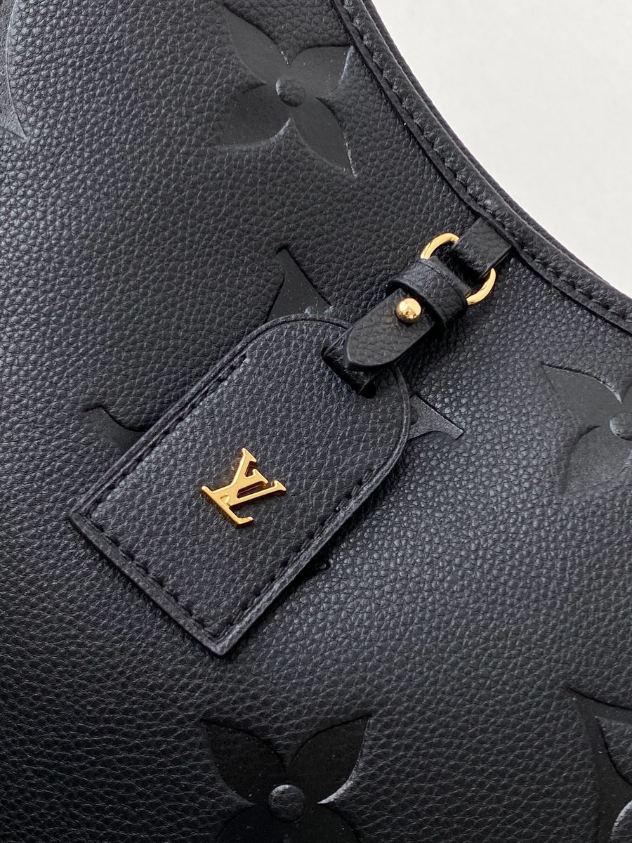 Louis Vuitton LV CarryAll MM Bag Black Leather ref.679465 - Joli