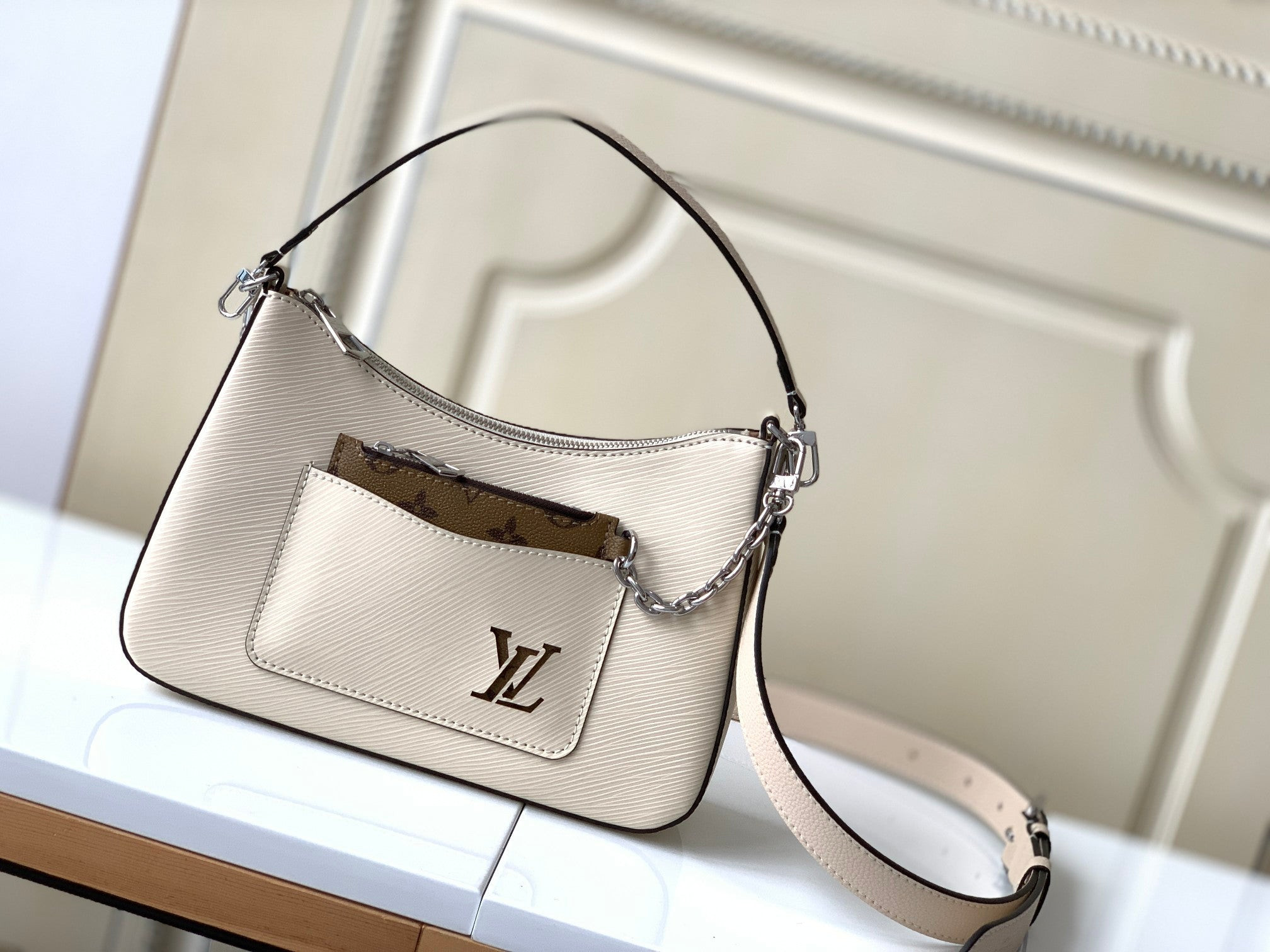 Louis Vuitton Epi Marelle w/Pouch - White Shoulder Bags, Handbags
