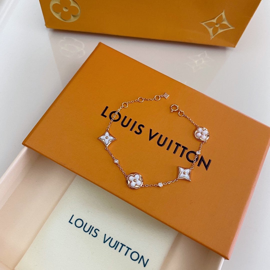 Louis Vuitton® Color Blossom Star Bracelet, Pink Gold And White