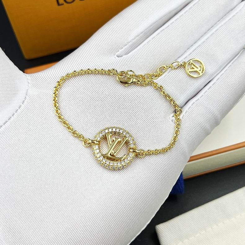 Louis Vuitton Louise by Night Bracelet Golden Metal & Zircon