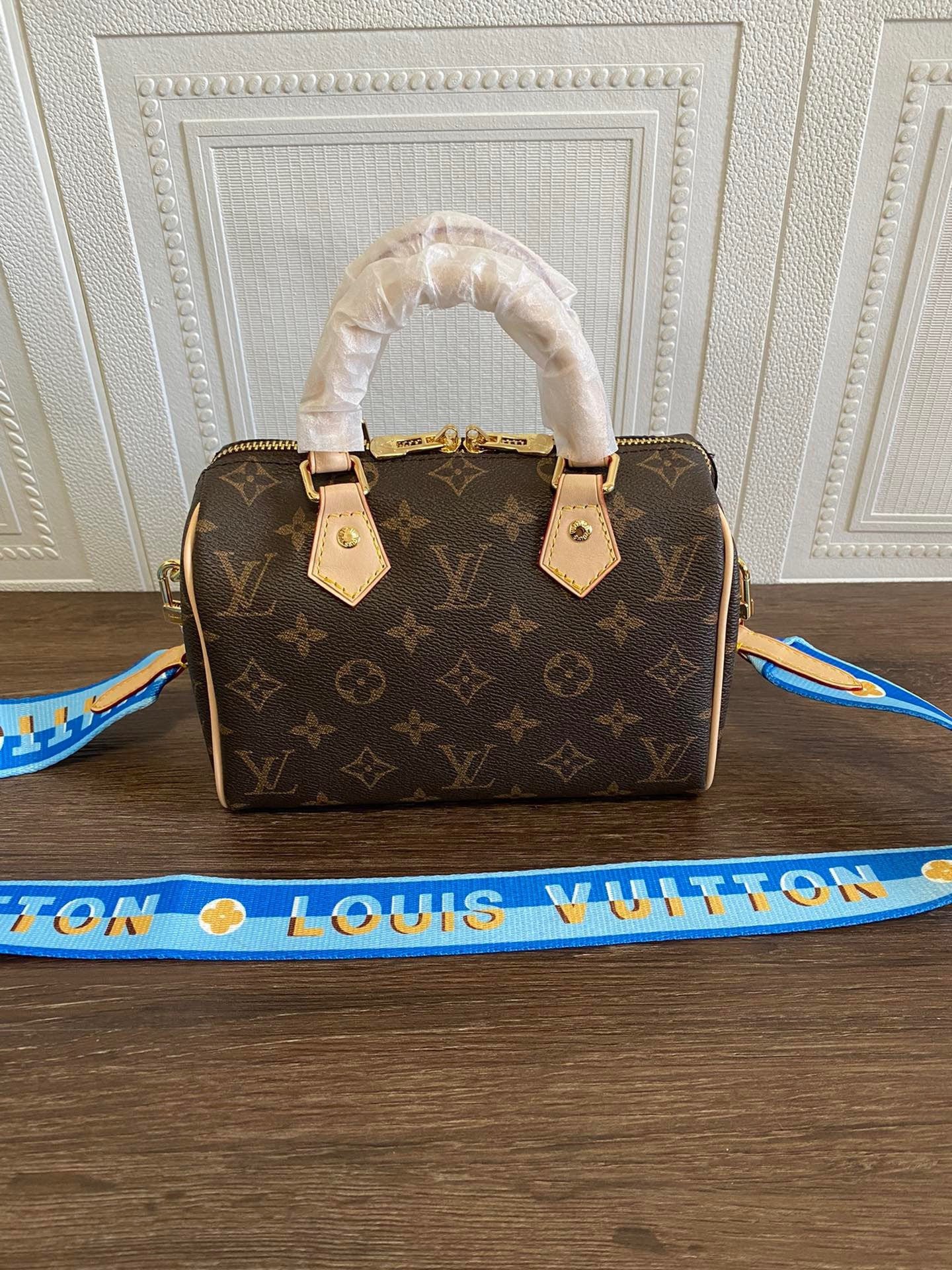 Louis Vuitton Speedy Bandouliere 20 Blue in Velvet/Leather with Gold-tone -  US