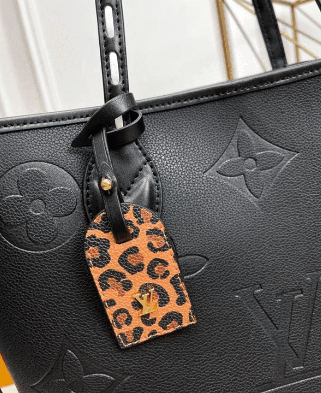 Louis Vuitton Neverfull MM Tote Bag Printed And Embossed Grained