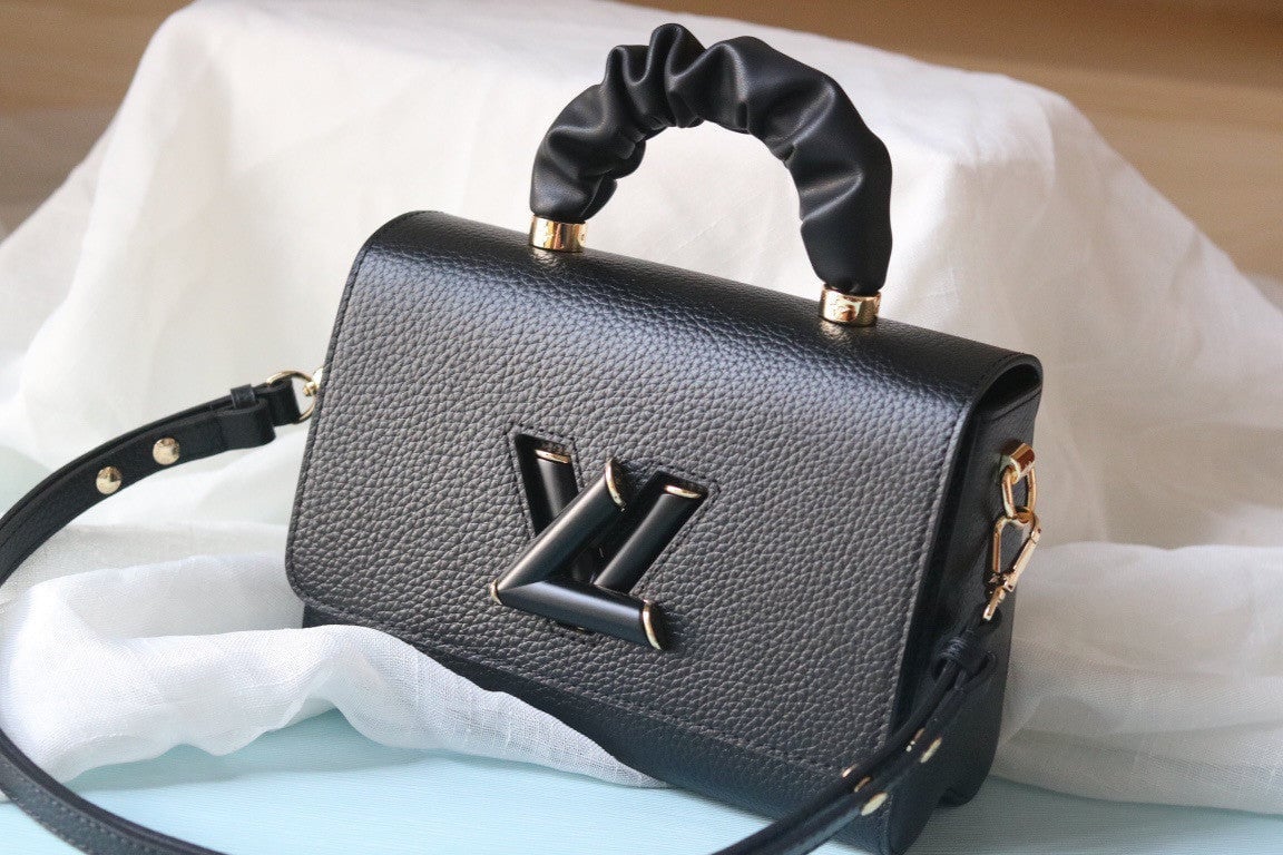 Louis Vuitton Trio Messenger Bag White Monogram In Black Calfskin Leat -  Praise To Heaven