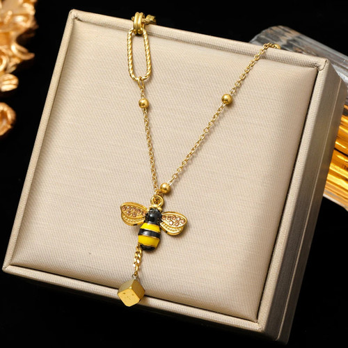 EILIECK 316L Stainless Steel Cute Little Bee Pendant Necklace For Women Girl Fashion Creativity Clavicle Chain Jewelry Gift New