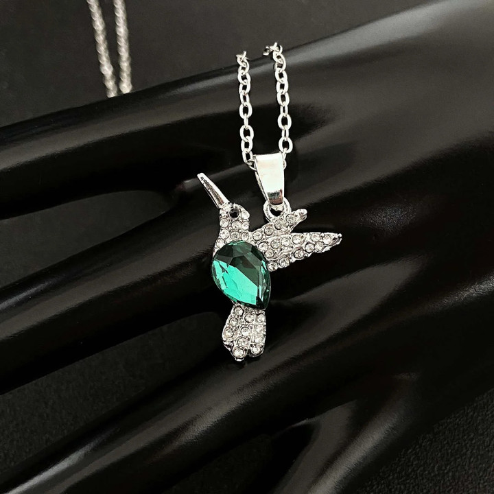 Personality Necklace Fly Hummingbird Ladies Creative Diamond Patchwork Alloy Bird Necklaces Pendants Crystal Charms Jewelry